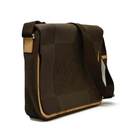 Louis Vuitton  Damier Geant Messenger Bag Terre - Picture 2 of 15